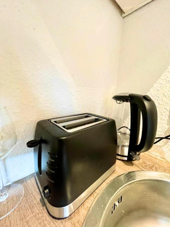 Cozy Apartment With Kitchen + Balcony New! Есен Екстериор снимка