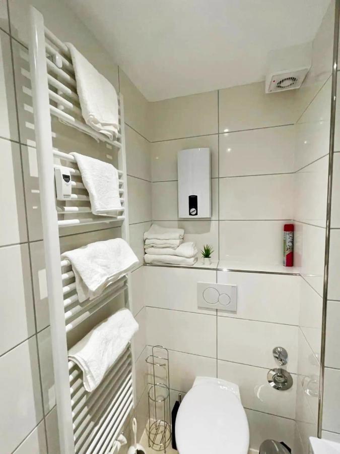 Cozy Apartment With Kitchen + Balcony New! Есен Екстериор снимка